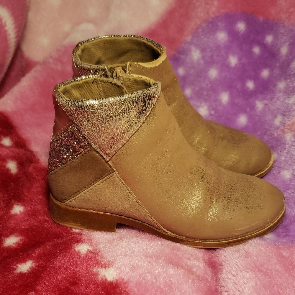 Stylish Kids Boots in Brown and Gold